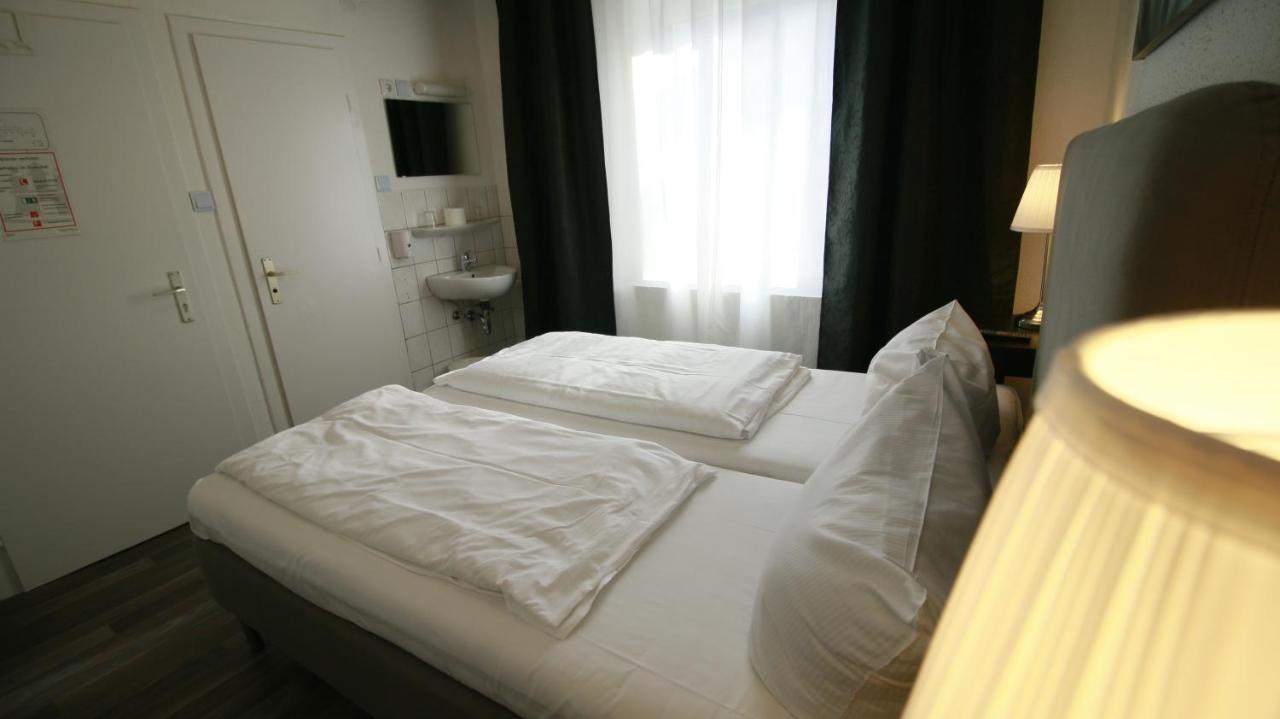 Hotel Bee Fang Хамбург Екстериор снимка