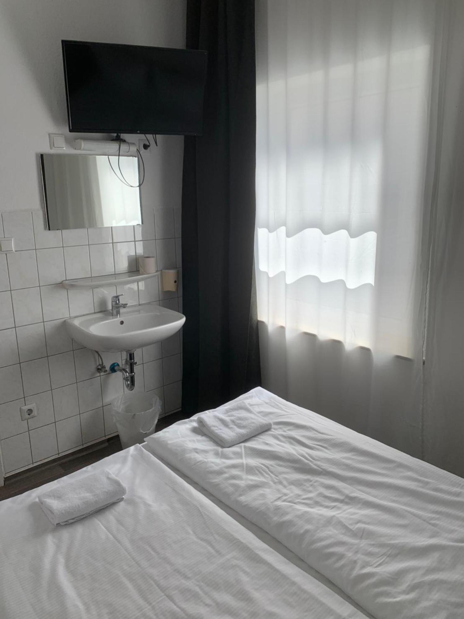 Hotel Bee Fang Хамбург Екстериор снимка
