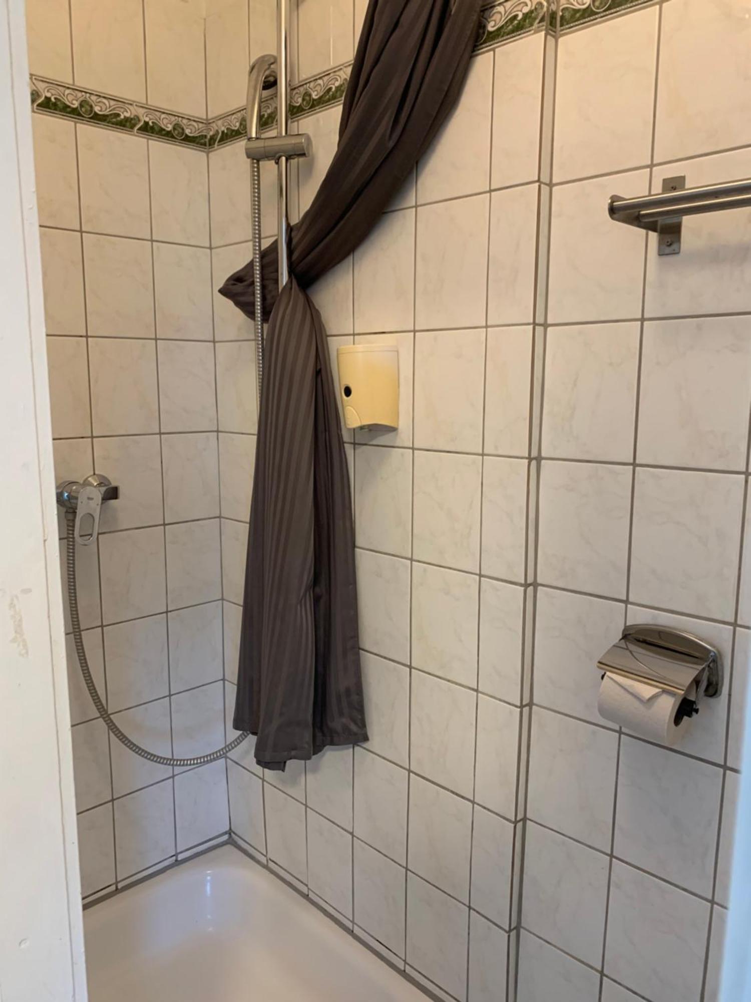 Hotel Bee Fang Хамбург Екстериор снимка